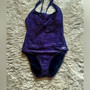 NWOT Speedo ladies one peice racer back swimsuit